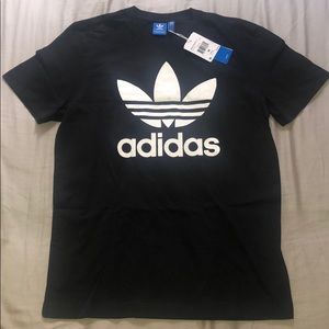 Adidas Tee BRAND NEW classic